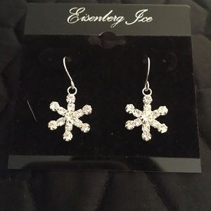 Snowflake earrings